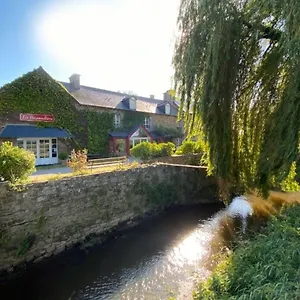 D'hôtes La Bégaudière Bed & Breakfast Dol-de-Bretagne