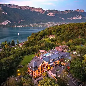 Les Tresoms And Hotel Annecy