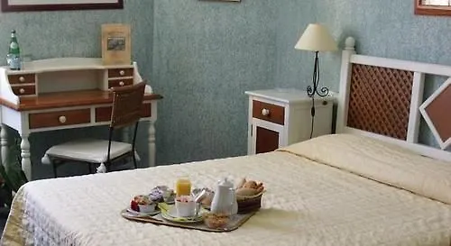 Hotel Playa Saint-Tropez 3*,
